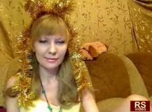 уши из мишуры у девушки Nyphae